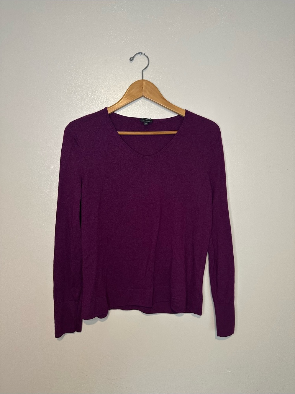 Talbots Merino Wool V-Neck Sweater Women’s Dark Purple Plum Long Sleeve Top XL